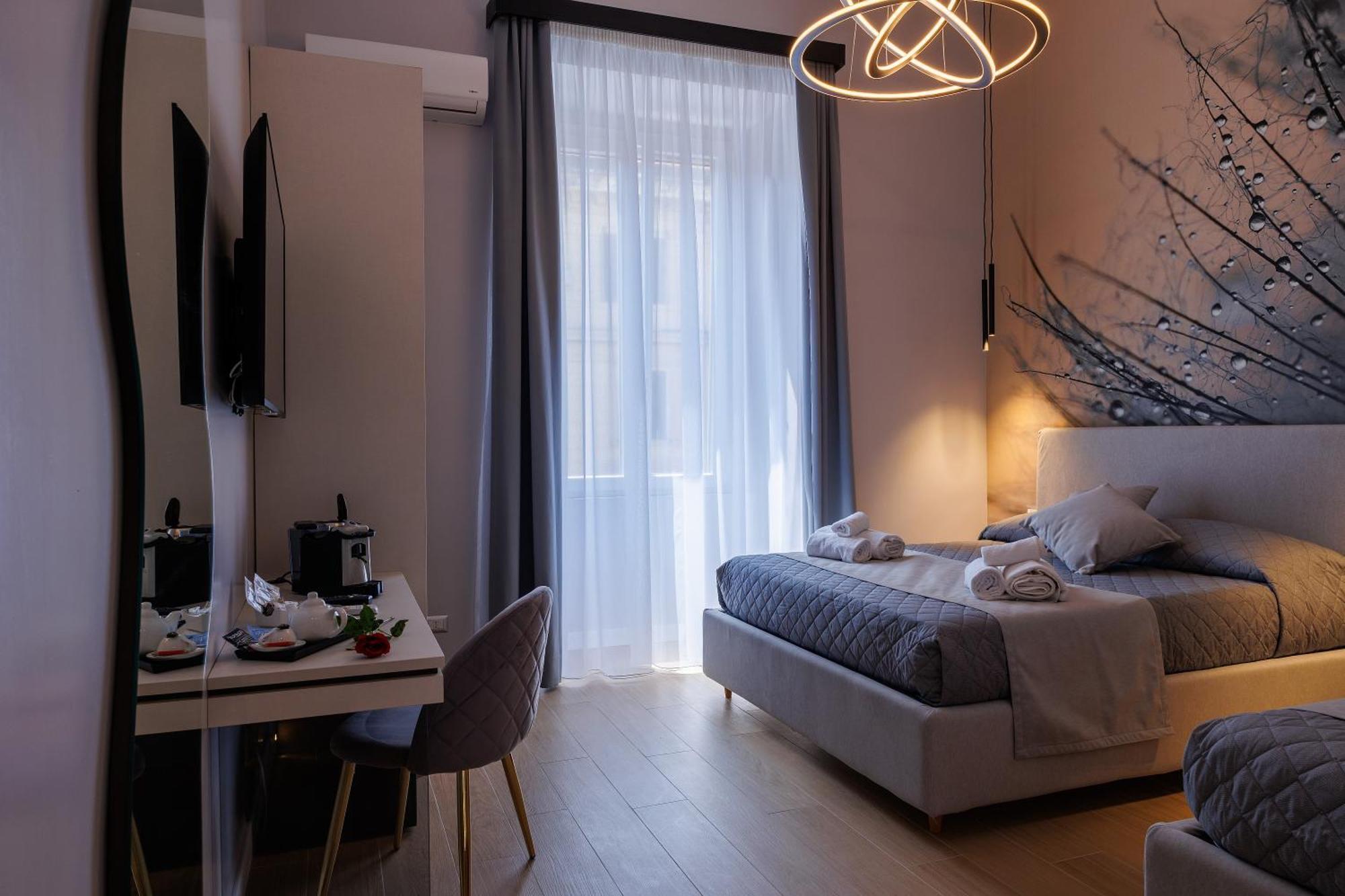 Maria Maruzzella B&B Luxury Suites Napoli Esterno foto