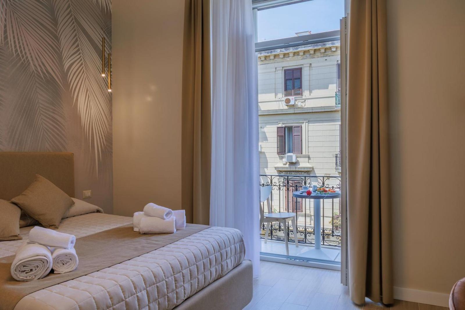 Maria Maruzzella B&B Luxury Suites Napoli Esterno foto