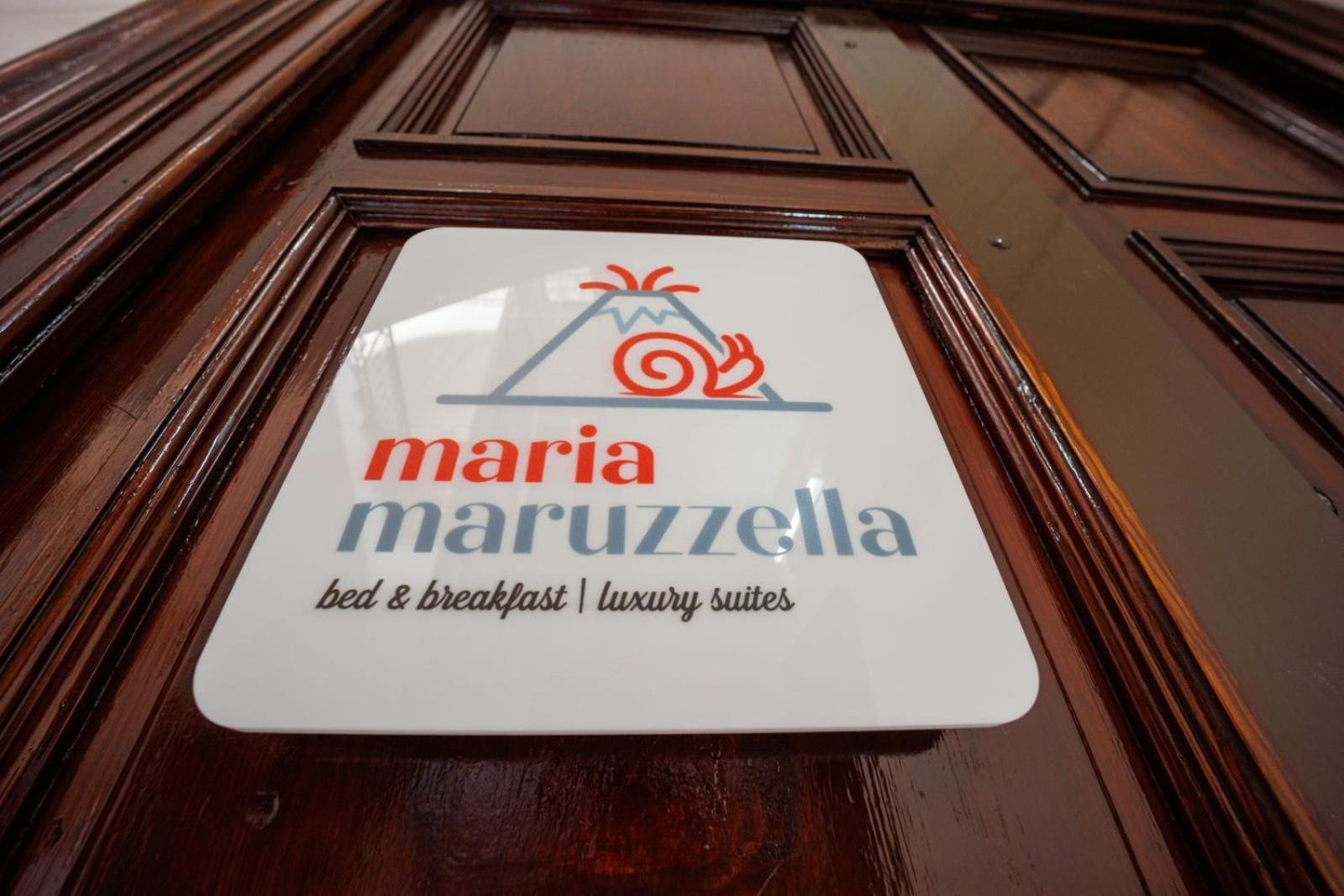 Maria Maruzzella B&B Luxury Suites Napoli Esterno foto