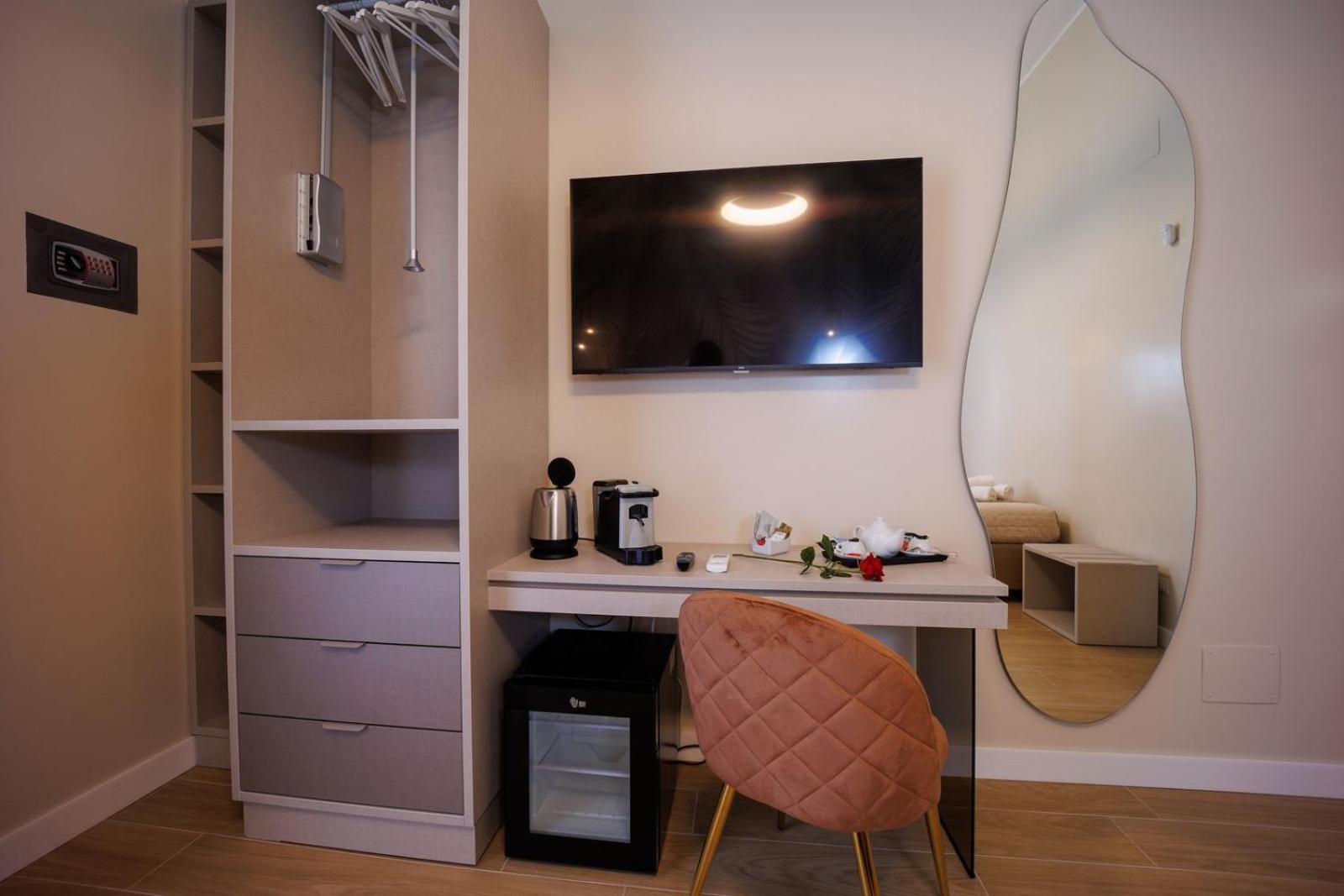 Maria Maruzzella B&B Luxury Suites Napoli Esterno foto