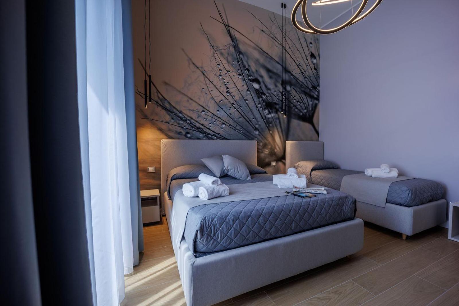 Maria Maruzzella B&B Luxury Suites Napoli Esterno foto